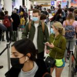 U.S. airport chaos as more than 2,700 flights cancelled