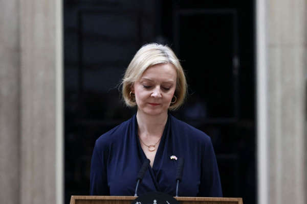 UK PM Liz Truss Resigns After 45 Days in Office; Election of Successor by End of Next Week